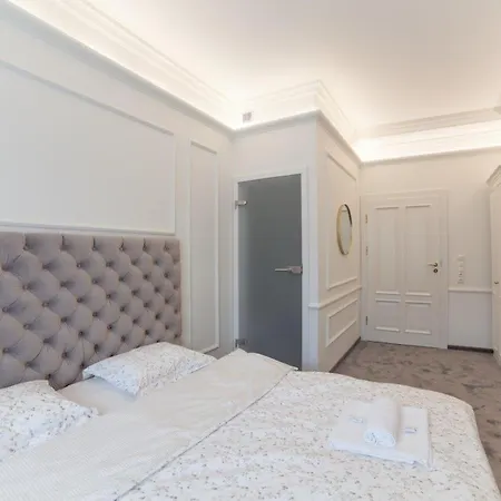 Boleslav De Luxe 3* סוצ'ה בסקידזקה